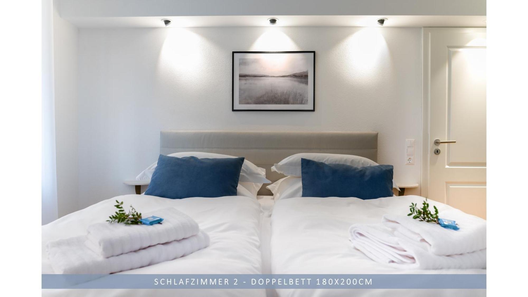 Apartment Leinetal - Bester Schlafkomfort In Hochwertiger Hotelbettwaesche, 3 Zimmer - Grosse Kueche, Duschbad & Parkplatz Northeim Bagian luar foto
